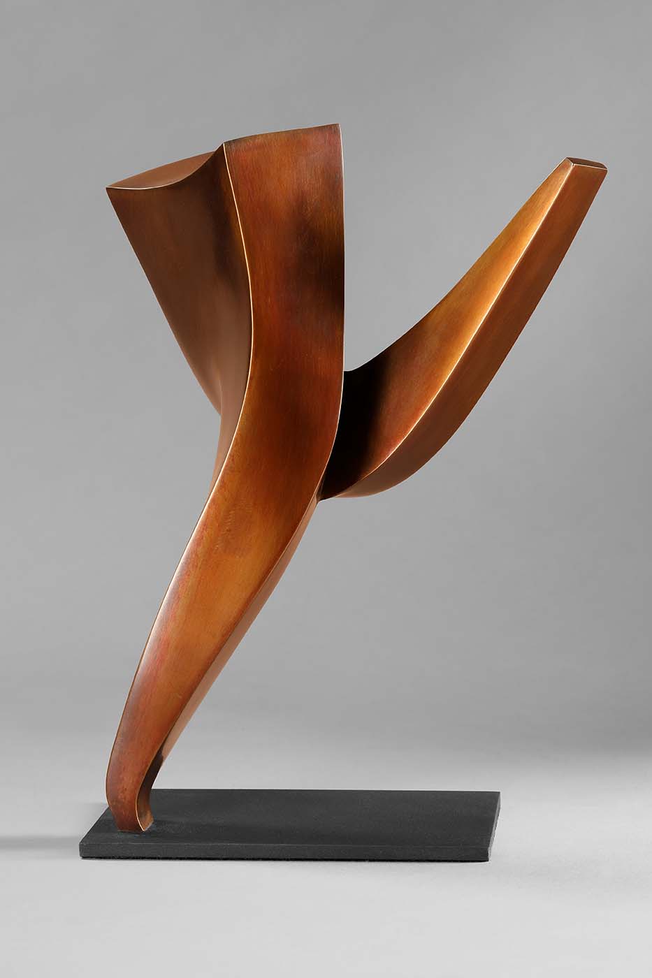 Primadonna, 2016, Bronze, 26 x 11 x 19,5 cm, (1).jpg