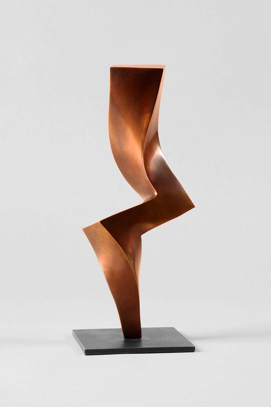 Tänzerin, 2013, Bronze, 30 x 12 x 6 cm (2)