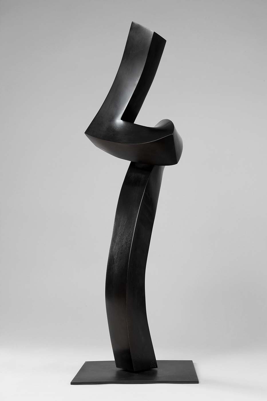 Zukunftsträger, 2008, Bronze, 77 x 30 x 30 cm(02)