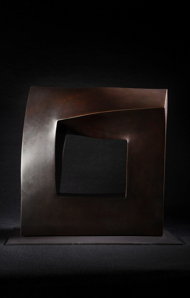 Kontinuität, Bronze, 2010, 40 x 40 x 10 cm (1)